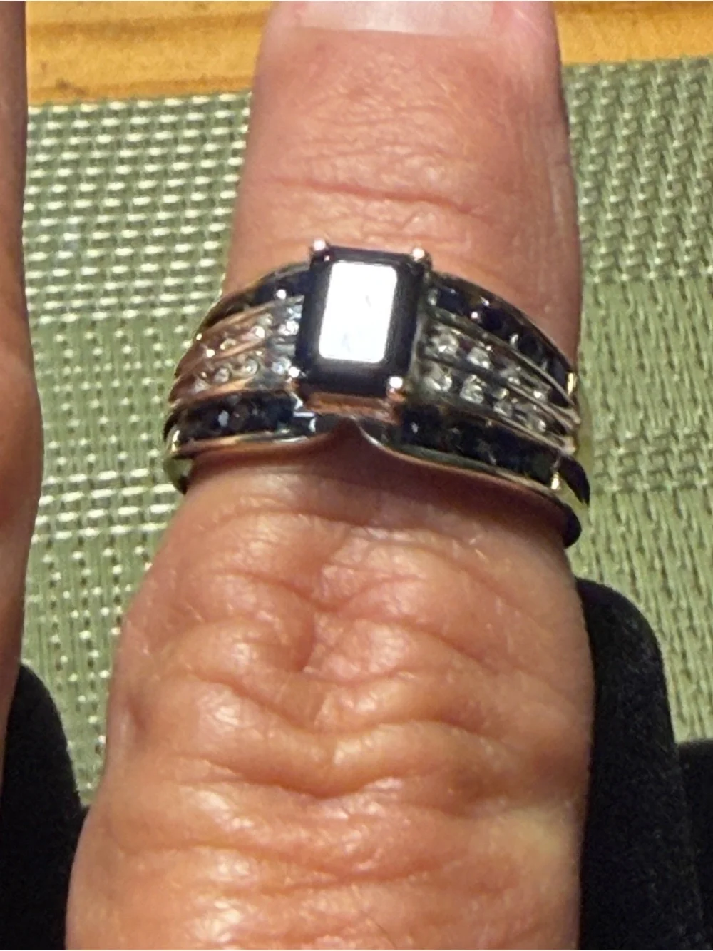 Elegant 14k Yellow Gold Diamond & Blue Sapphire Ring